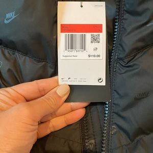 Brand new Nike coat- boy size large